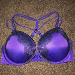Victoria Secrets Push Up Bra!